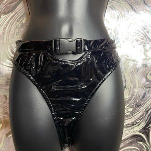 Rave booty buckle up thong